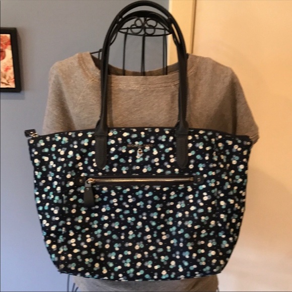 Michael Kors Handbags - Michael Kors Tote